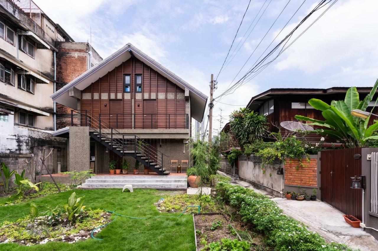 Baan Boon Bed & Breakfast Bangkok Exterior photo
