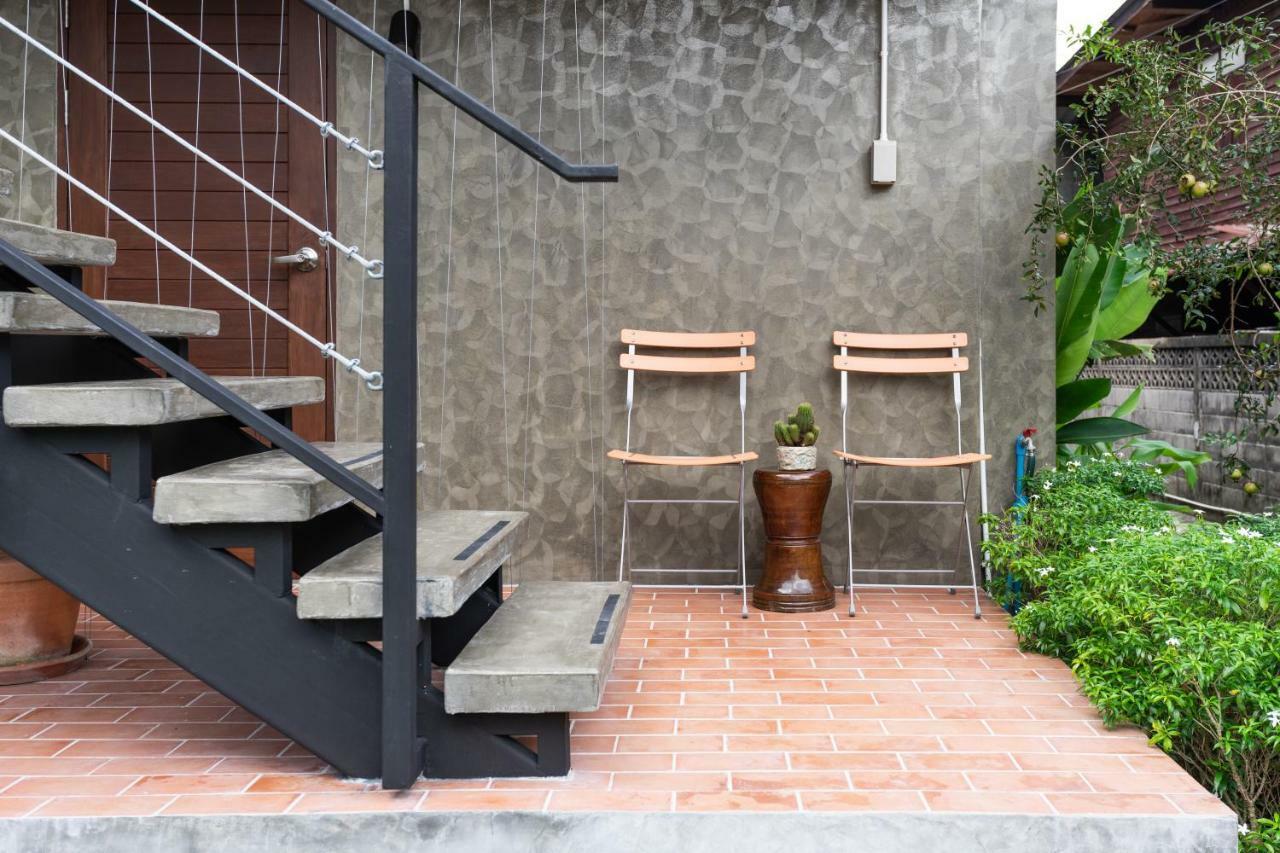 Baan Boon Bed & Breakfast Bangkok Exterior photo